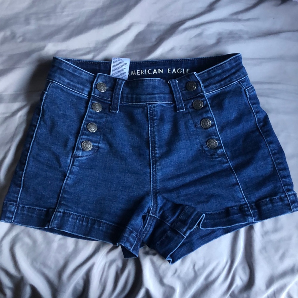 American Eagle high waisted button up shorts